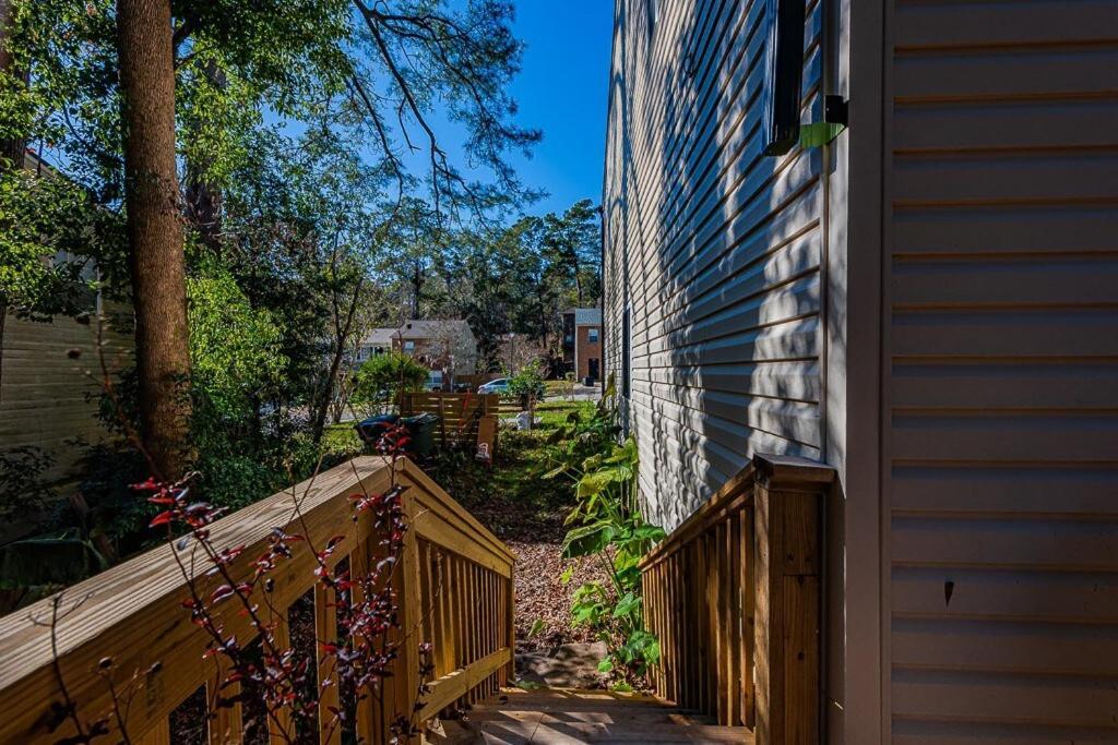 Elegant Townhome Retreat With King Bed Near I-10, Capitol, Fsu & Famu Tallahassee Bagian luar foto