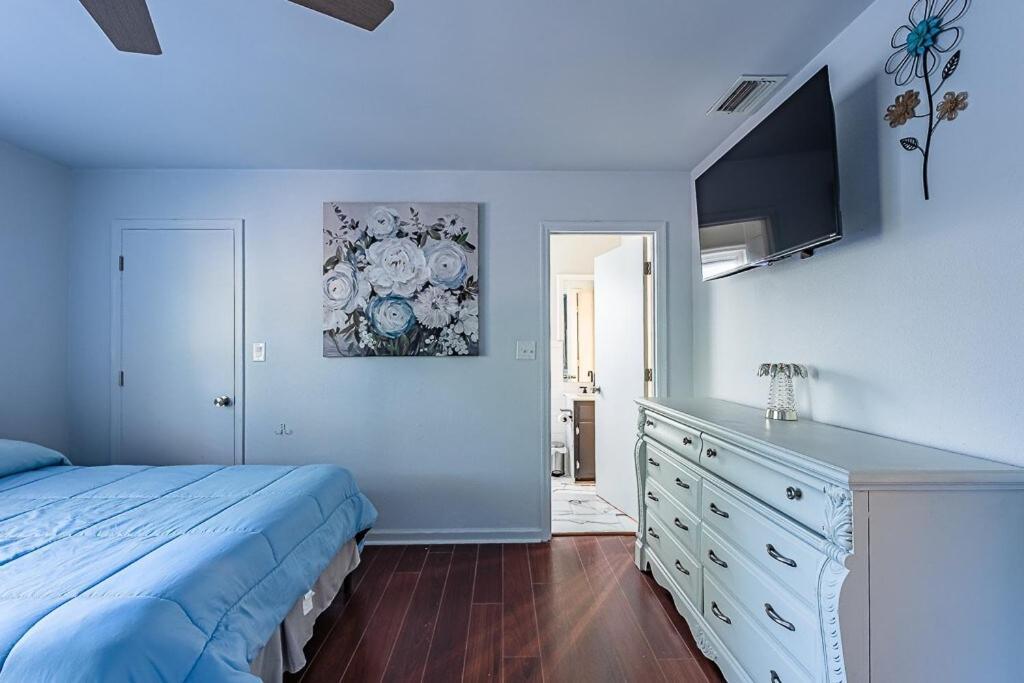 Elegant Townhome Retreat With King Bed Near I-10, Capitol, Fsu & Famu Tallahassee Bagian luar foto