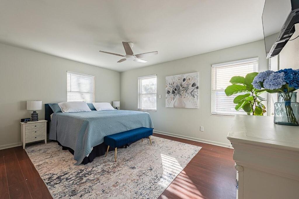 Elegant Townhome Retreat With King Bed Near I-10, Capitol, Fsu & Famu Tallahassee Bagian luar foto